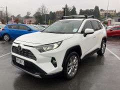 Photo of the vehicle Toyota RAV4