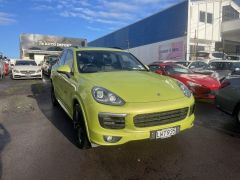 Photo of the vehicle Porsche Cayenne