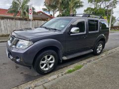 Photo of the vehicle Nissan Pathfinder