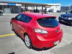 Photo of the vehicle Mazda Axela