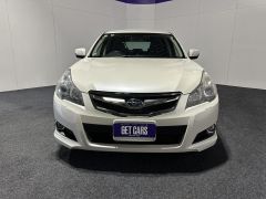 Photo of the vehicle Subaru Legacy