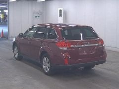 Photo of the vehicle Subaru Outback