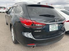 Photo of the vehicle Mazda Atenza