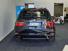 Photo of the vehicle BMW X5