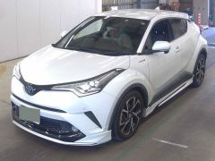 Photo of the vehicle Toyota C-HR