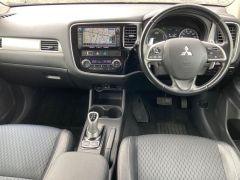 Photo of the vehicle Mitsubishi Outlander