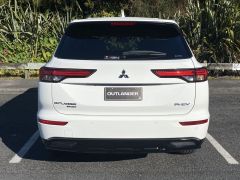 Photo of the vehicle Mitsubishi Outlander