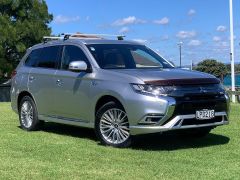 Photo of the vehicle Mitsubishi Outlander