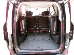 Photo of the vehicle Nissan Serena