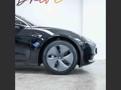 Photo of the vehicle Tesla Model 3