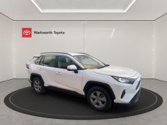 Photo of the vehicle Toyota RAV4