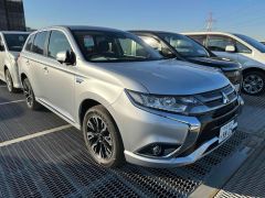 Photo of the vehicle Mitsubishi Outlander