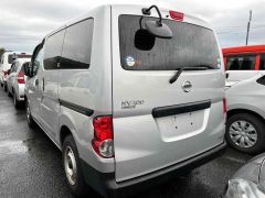 Photo of the vehicle Nissan NV200