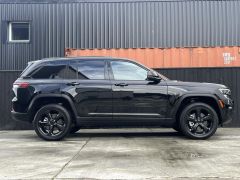 Photo of the vehicle Jeep Grand Cherokee