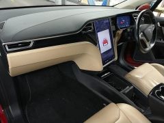 Photo of the vehicle Tesla Model X