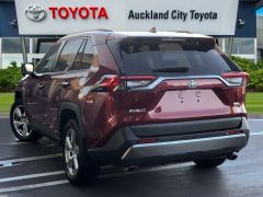 Photo of the vehicle Toyota RAV4