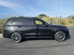 Photo of the vehicle BMW X7