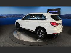 Photo of the vehicle BMW X5