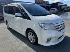 Photo of the vehicle Nissan Serena