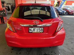 Photo of the vehicle Toyota Vitz