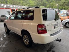 Photo of the vehicle Toyota Highlander