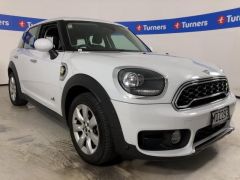 Photo of the vehicle MINI Countryman