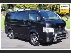 Photo of the vehicle Toyota HiAce