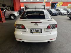 Photo of the vehicle Mazda Atenza