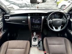 Photo of the vehicle Toyota Fortuner