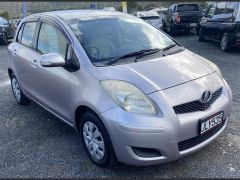 Photo of the vehicle Toyota Vitz