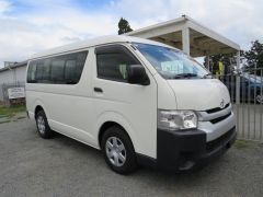 Photo of the vehicle Toyota HiAce