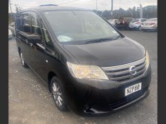 Photo of the vehicle Nissan Serena