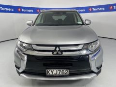 Photo of the vehicle Mitsubishi Outlander