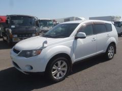 Photo of the vehicle Mitsubishi Outlander