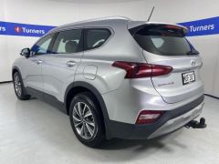 Photo of the vehicle Hyundai Santa Fe