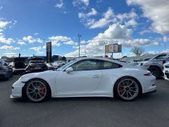 Photo of the vehicle Porsche 911