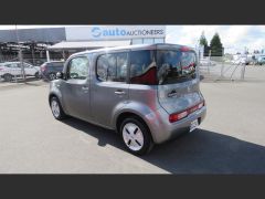 Photo of the vehicle Nissan Cube