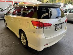 Photo of the vehicle Toyota Wish