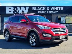 Photo of the vehicle Hyundai Santa Fe