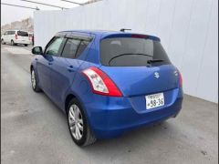 Photo of the vehicle Suzuki Swift