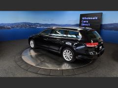 Photo of the vehicle Volkswagen Passat