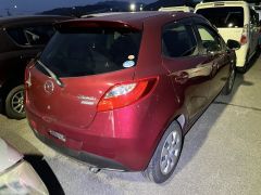 Photo of the vehicle Mazda Demio