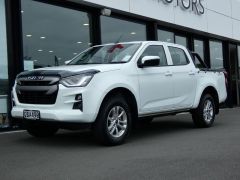 Photo of the vehicle Isuzu D-Max