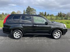 Photo of the vehicle Nissan X-Trail