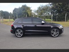 Photo of the vehicle Audi SQ5