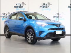 Photo of the vehicle Toyota RAV4