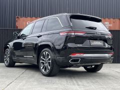 Photo of the vehicle Jeep Grand Cherokee