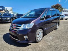 Photo of the vehicle Nissan Serena