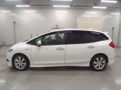 Photo of the vehicle Honda Jade