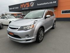 Photo of the vehicle Mitsubishi Outlander